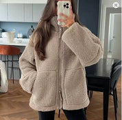 Damen Lammwolljacke mit Stehkragen 2