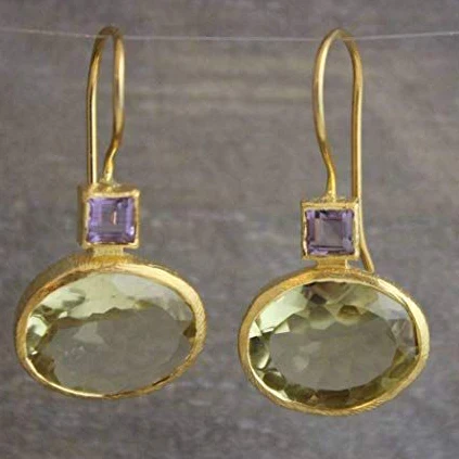 Kolczyki w stylu vintage z zielonego metalu – Elegancka biżuteria 0