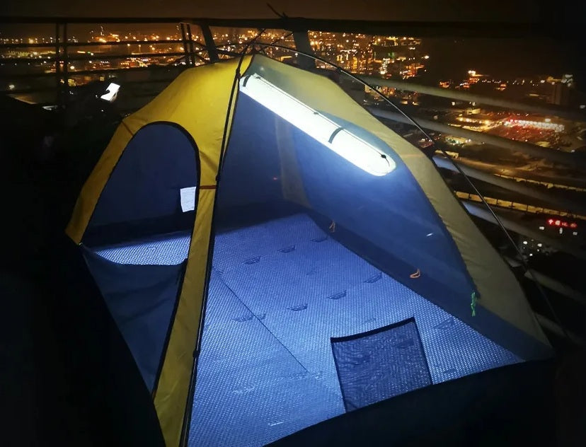 Lampa solarna kempingowa – przenośna, składana, nadmuchiwana lampa namiotowa o pojemności 2000 mAh, wodoodporna IPX7, idealna na basen, imprezy i nocne przygody na świeżym powietrzu 4