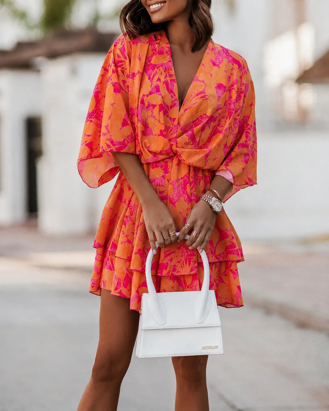 Sunnystreetstylemomentwithvibrantfashion.png