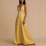 July | Elegancka Sukienka Maxi z Wycięciami